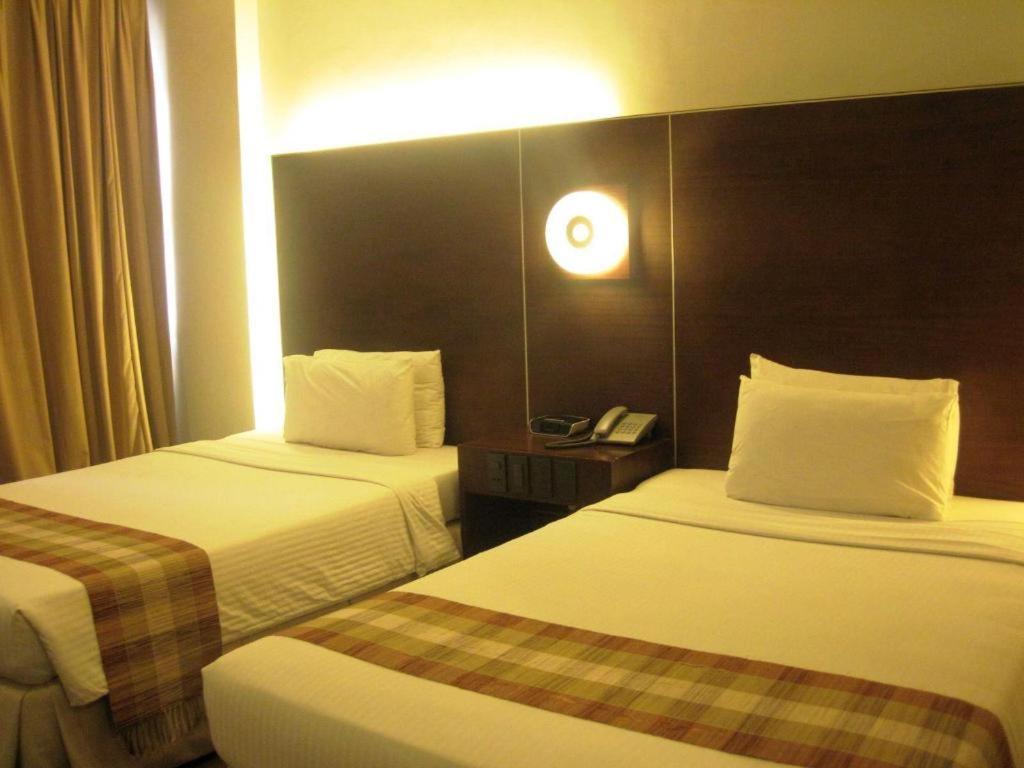Casablanca Suites Legazpi Dış mekan fotoğraf