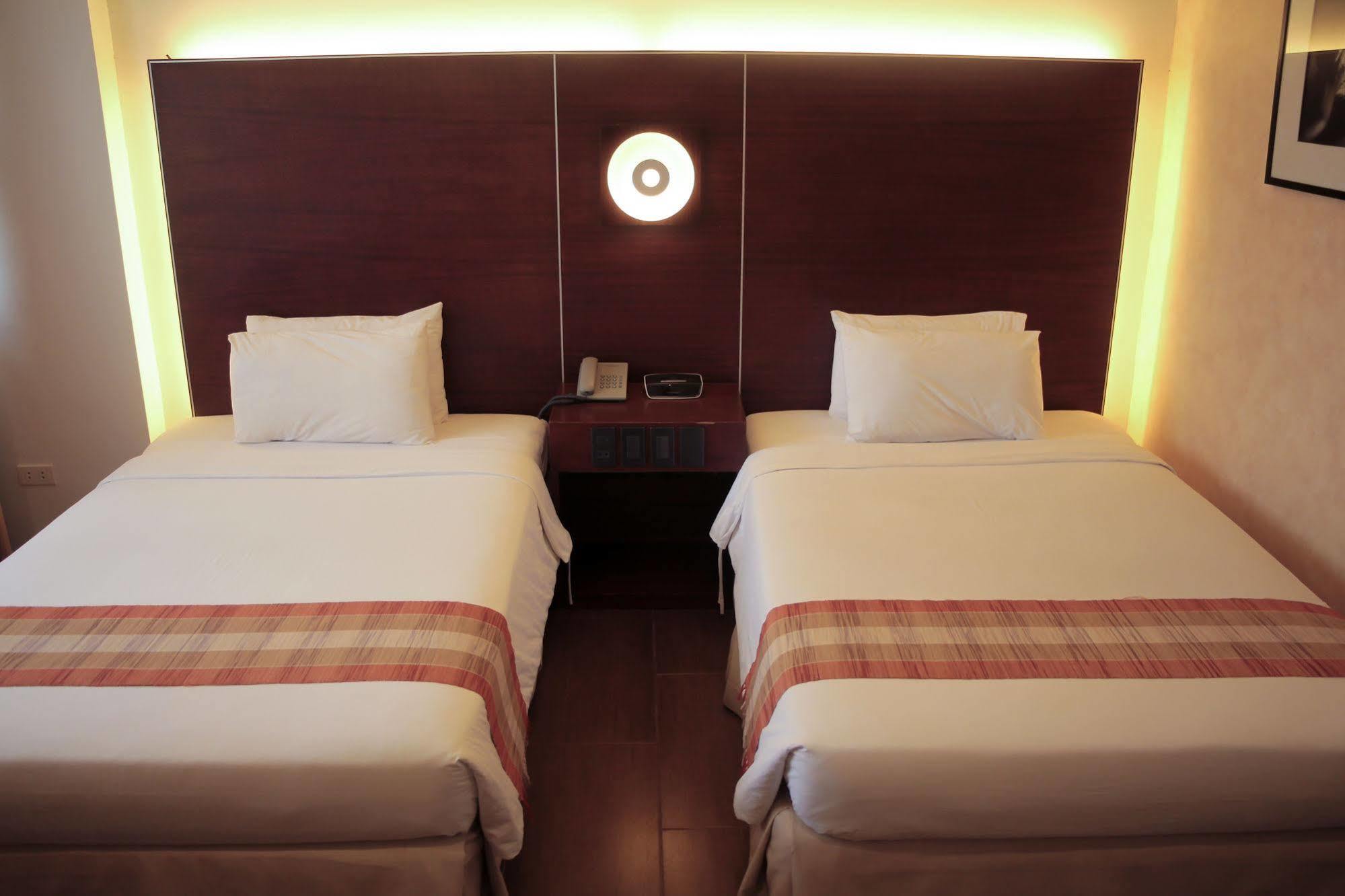 Casablanca Suites Legazpi Dış mekan fotoğraf