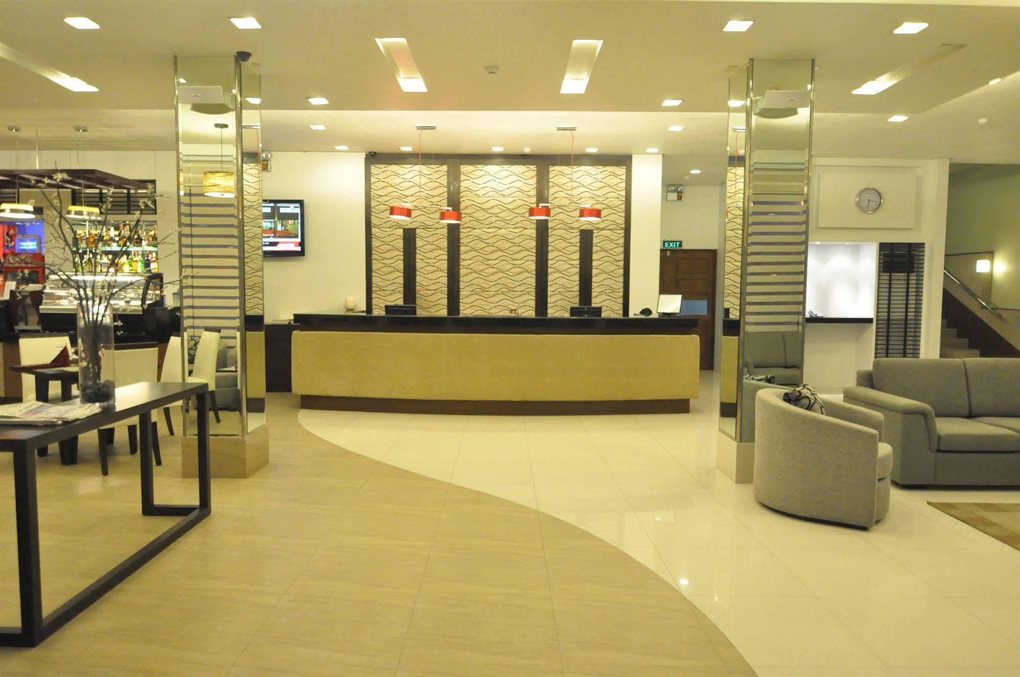 Casablanca Suites Legazpi Dış mekan fotoğraf